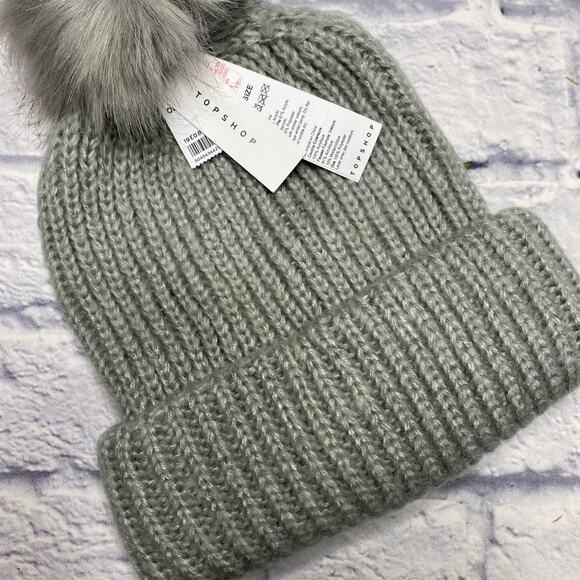 Topshop Ribbed Faux Fur Pom Pom Beanie in Gray - Picture 2 of 5